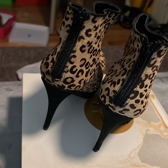Aldo cheetah print ankle boot - Picture 3 of 3
